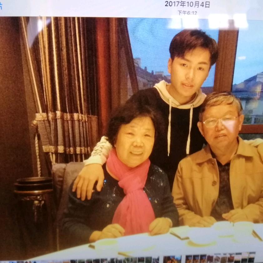 用户64215551头像