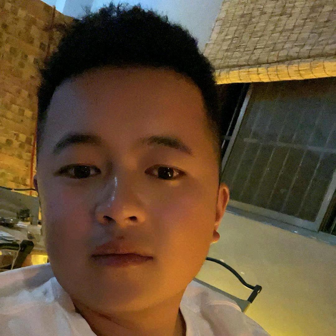 -小阿熊.