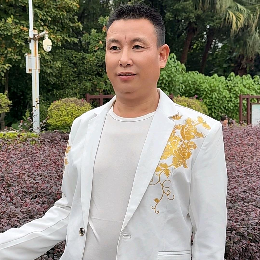 华少山歌。 （尊师）云南武大郎