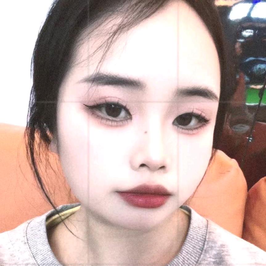 梅梅💓