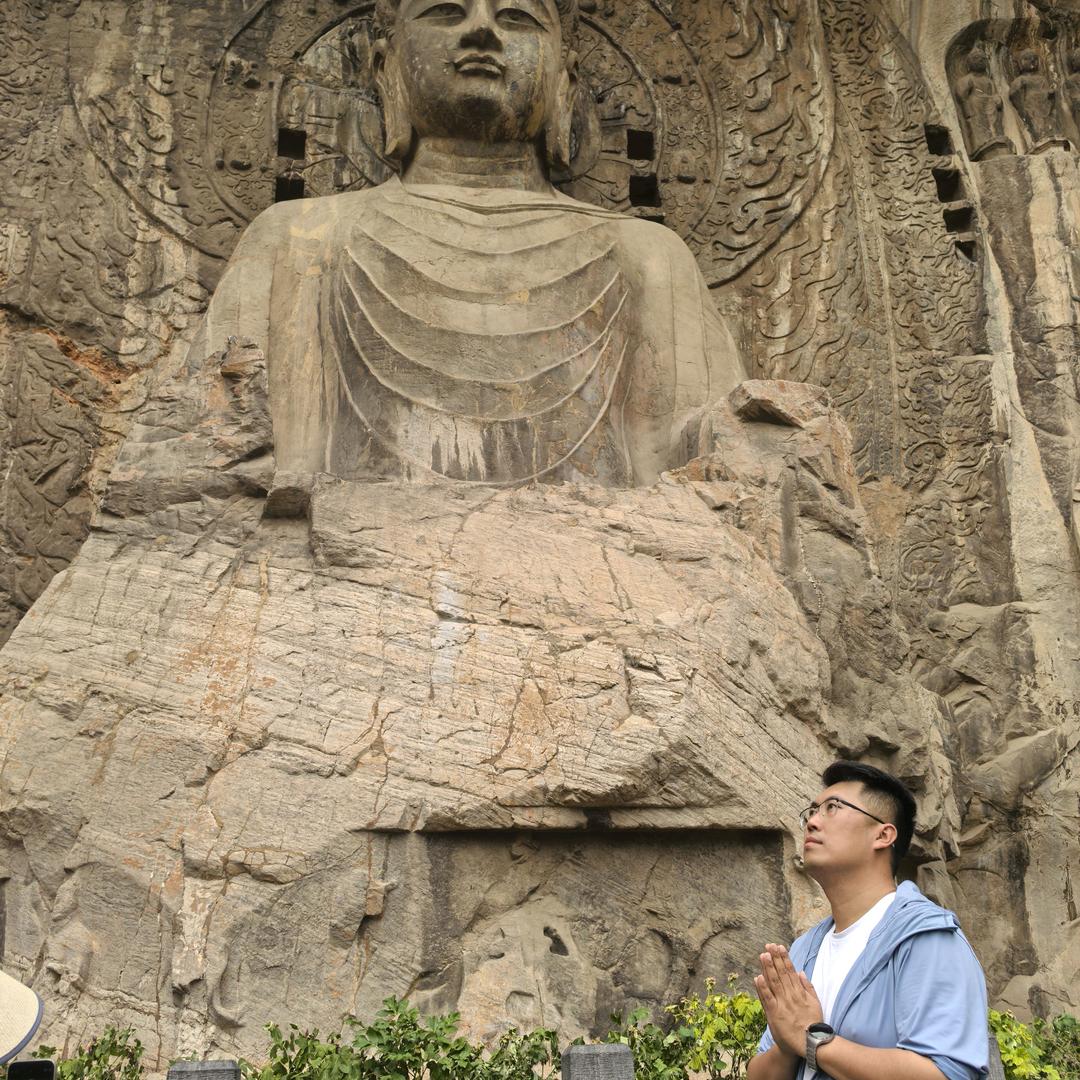 嗷嗷飞奔的大脚兔