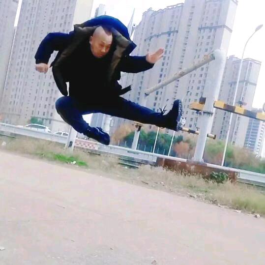 神腿战狼（小号）