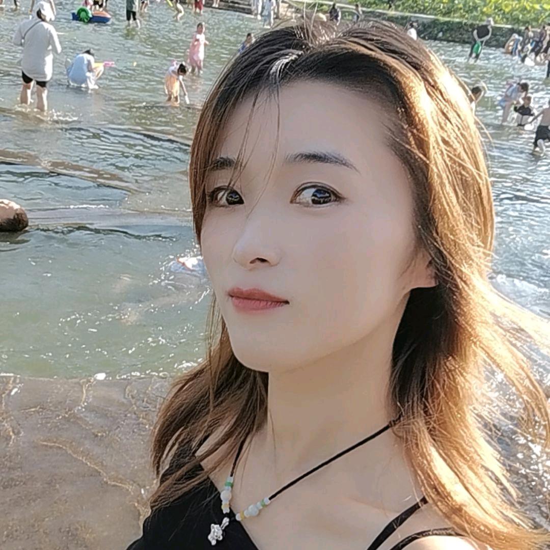 爱笑的琴儿