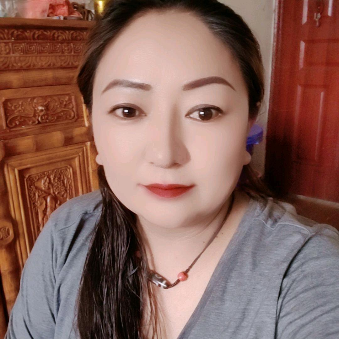 尼屋布姆