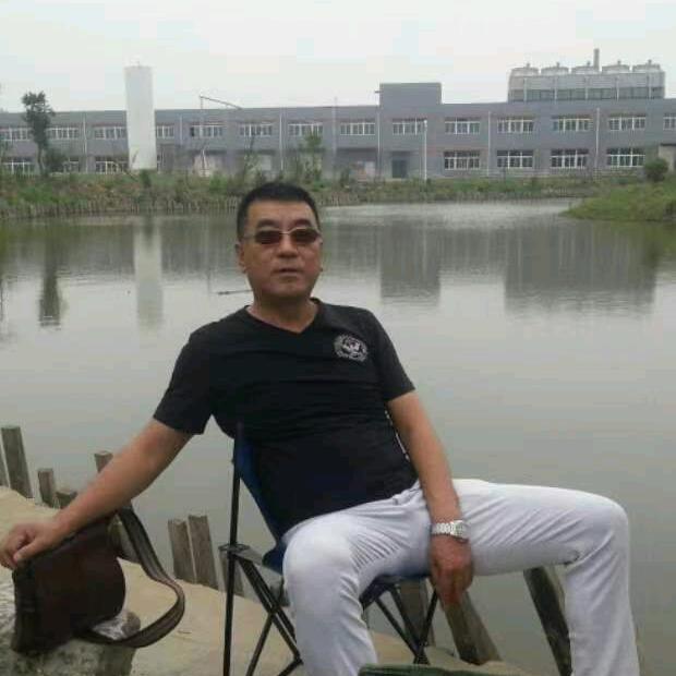 无垠）