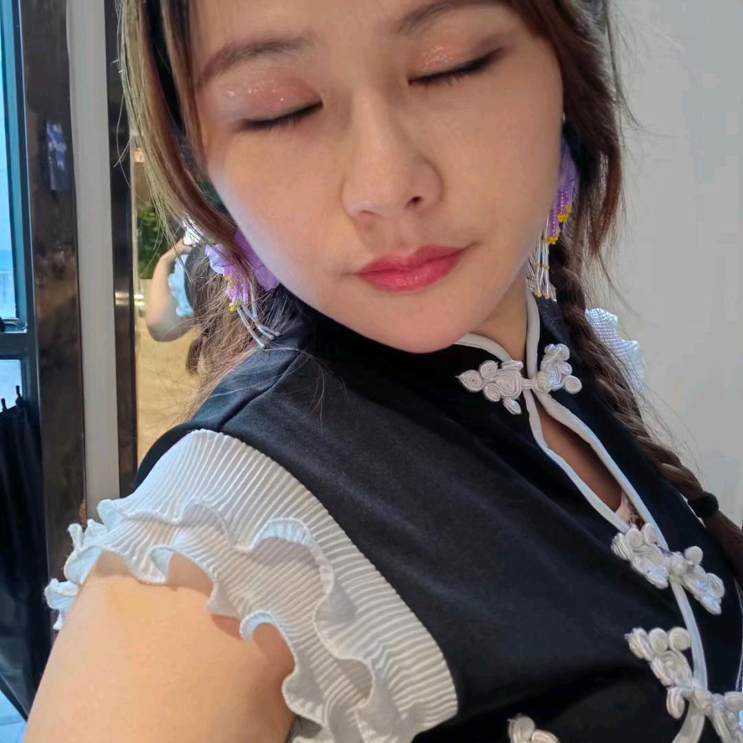 阿慧（慧手故事/唱歌交友）