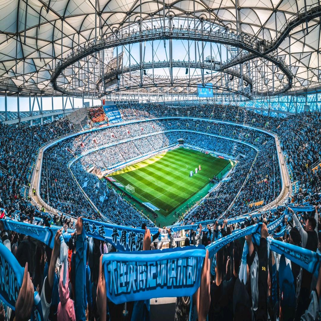 大连球迷角小杨哥