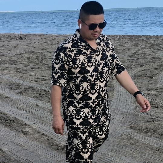 那个兄弟