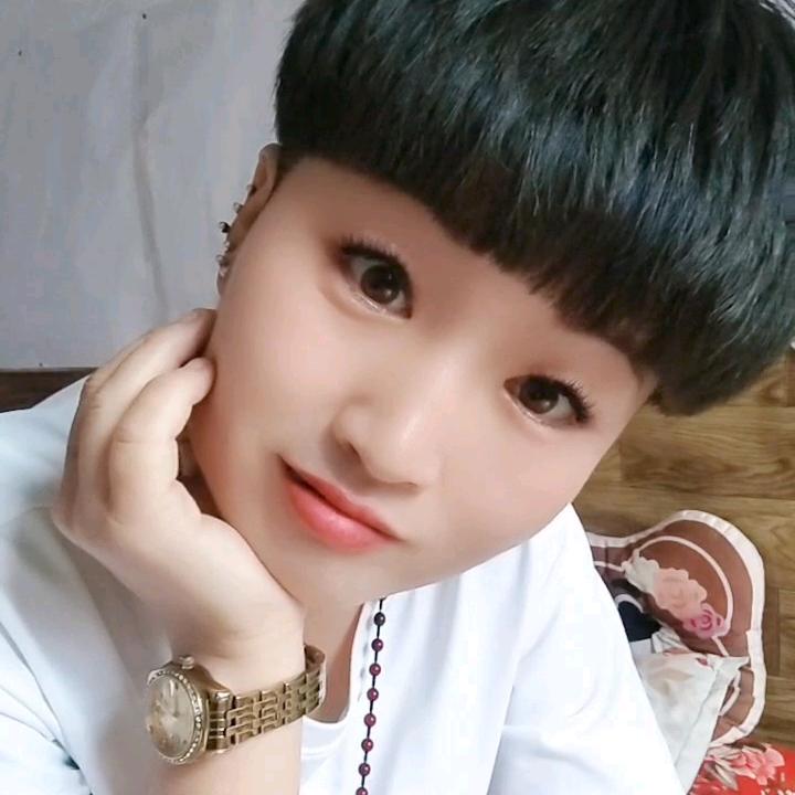 女人爱漂亮！男人爱潇洒，