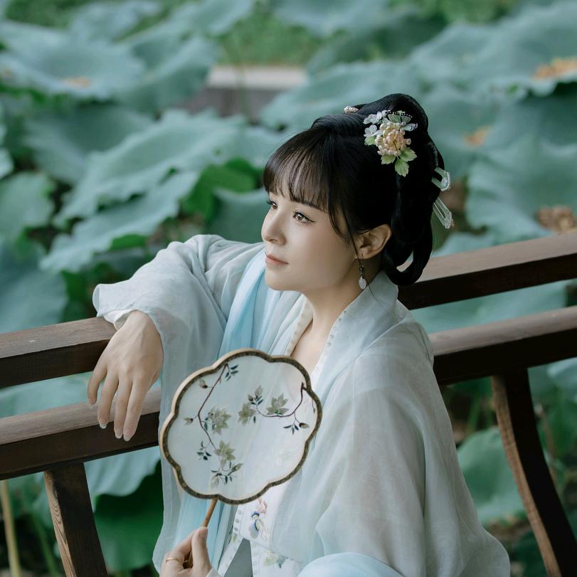 龙城和悦置业顾问冰冰