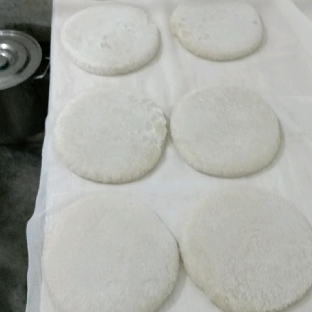 顺凤土产(贺氏家族)