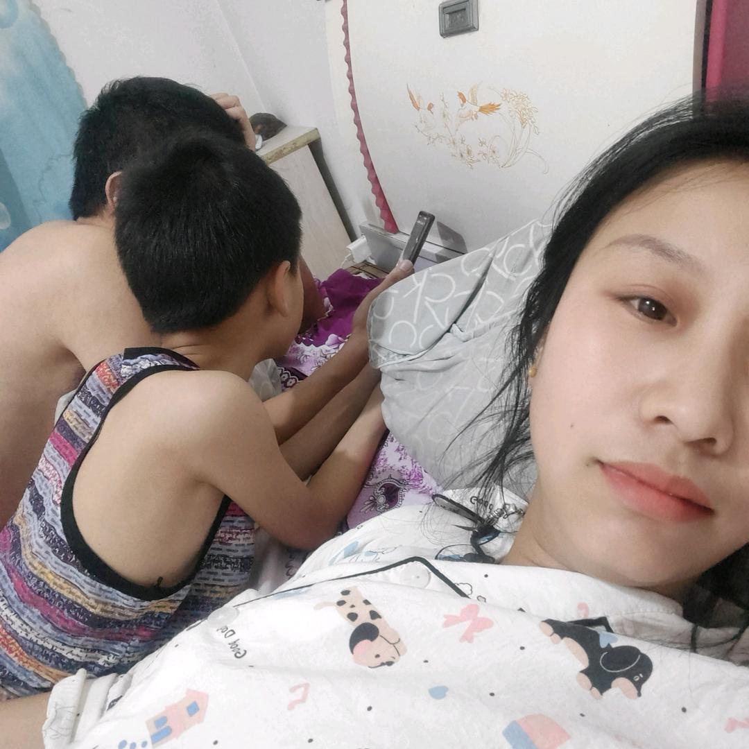 ☞李菇凉☜《陪孩他爸抗白》
