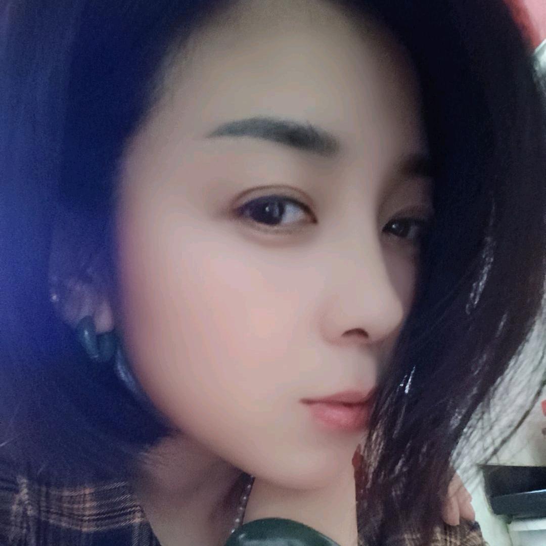 🍀芳芳💞