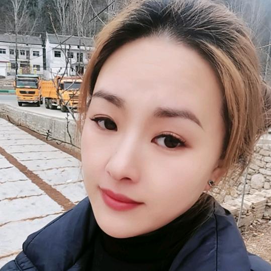 @珂念（少华二保焊☎️专业装篷布）