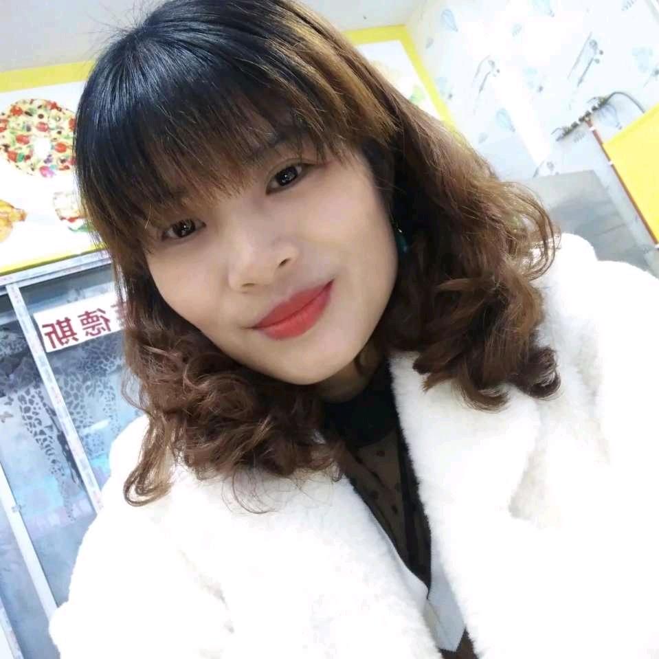 月嫂，万阿姨