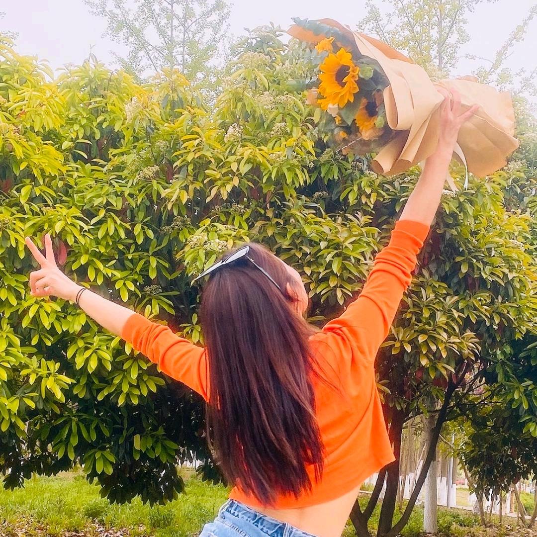 ୧⍤⃝🌻袁来是你