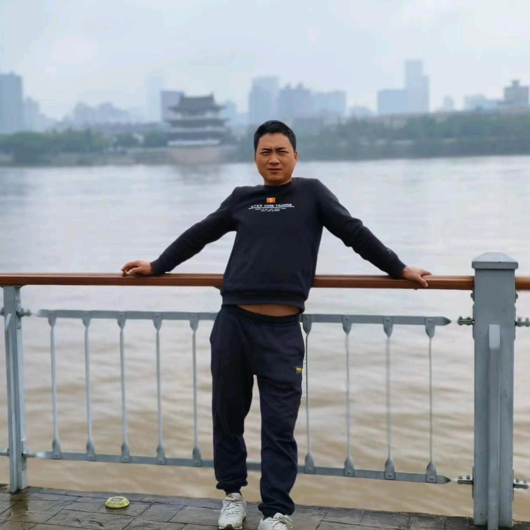 黄小兵