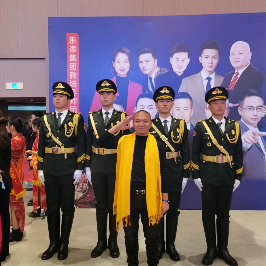 强哥是一个80后回乡创业的农民