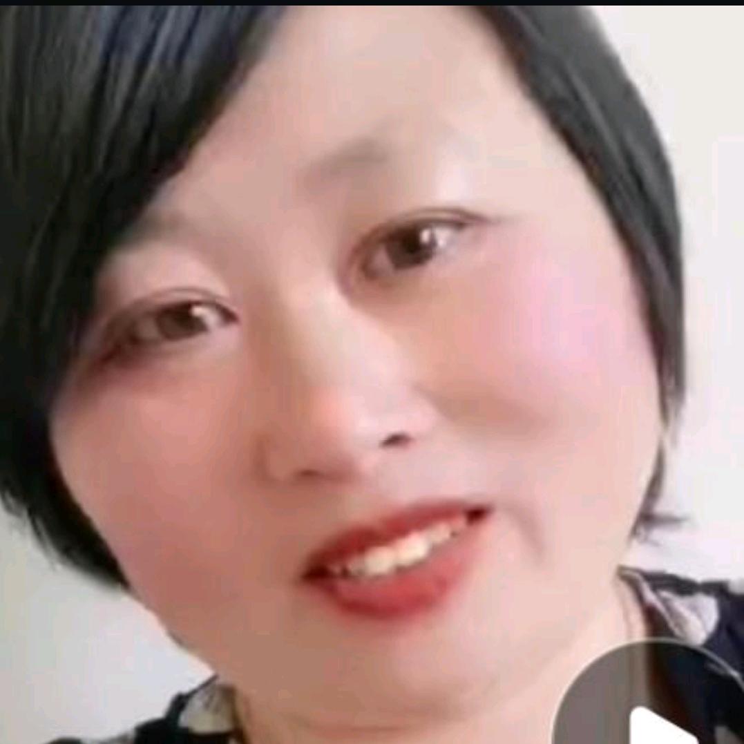 男衣女穿舞一舞