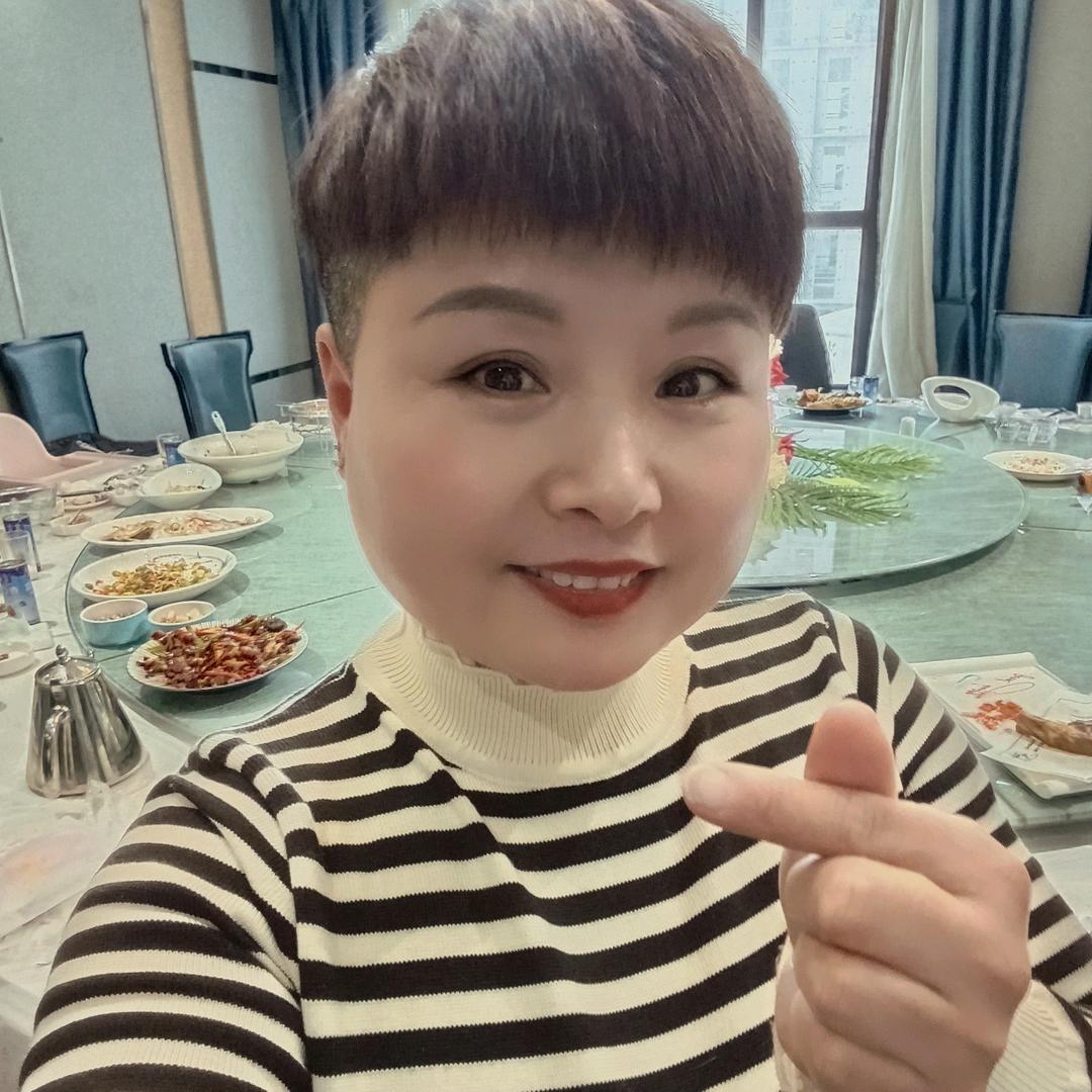 💋两只蝴蝶💅👣