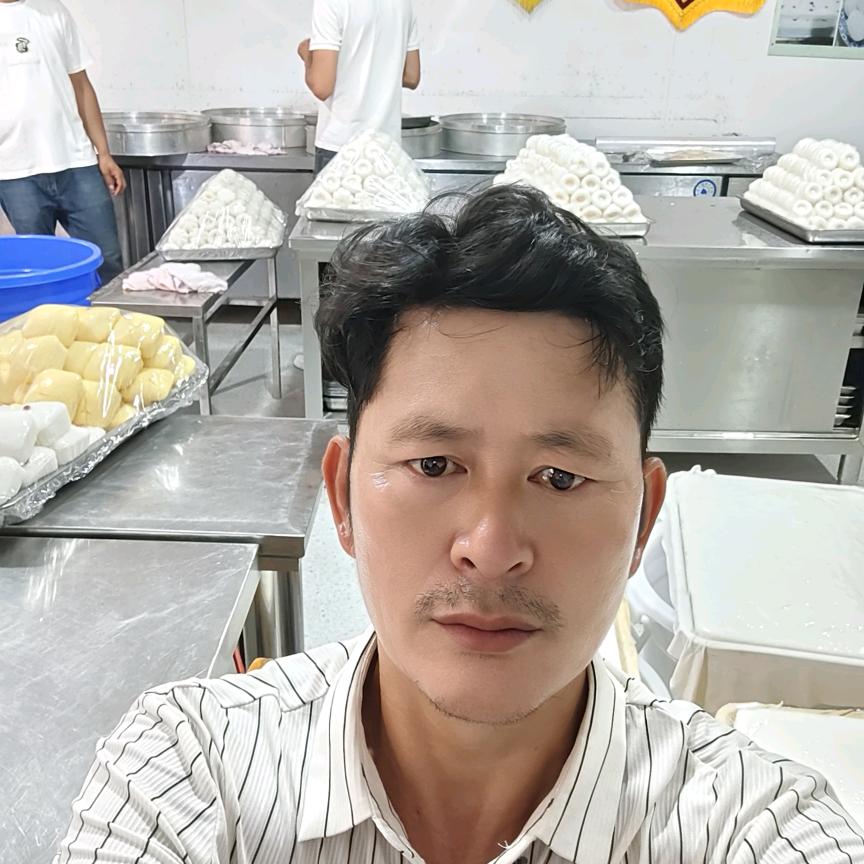 凤姐米糕批发，招收学徒。欢迎大家来吃粑粑