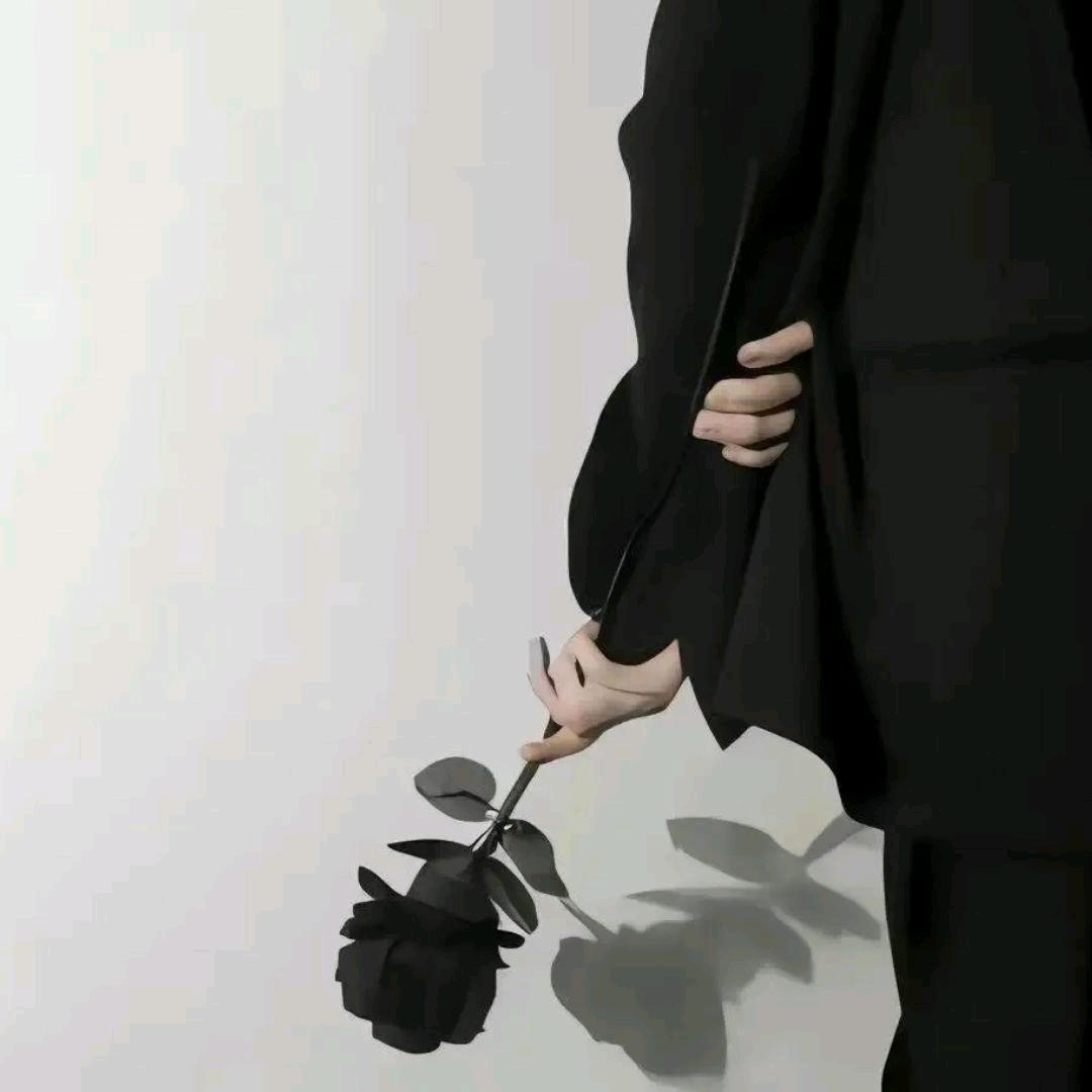 往日如梦。
