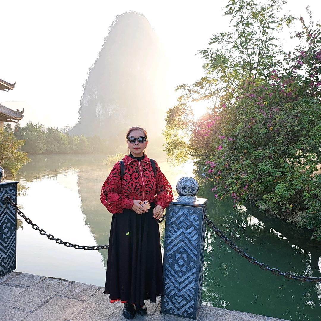 阳光女人