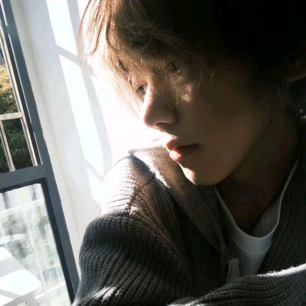 给残疾人身上撒痒痒粉