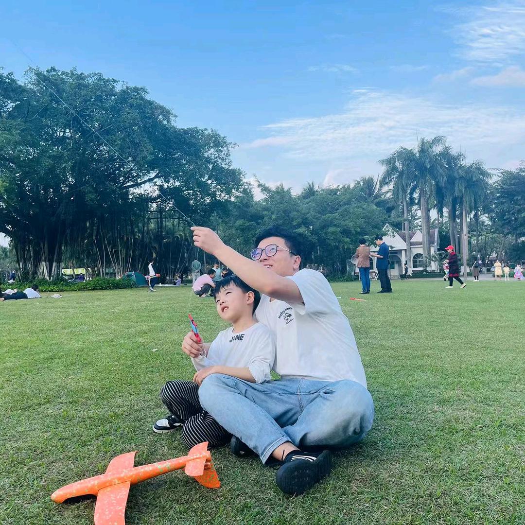 琛琛爸