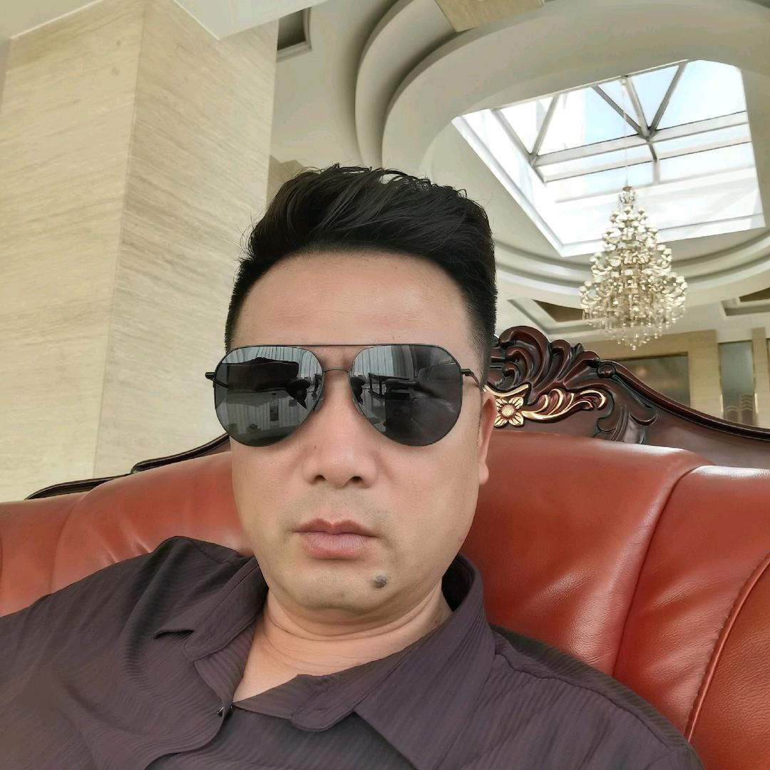 小应哥