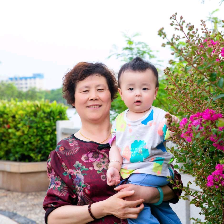 张寨新百购物广场