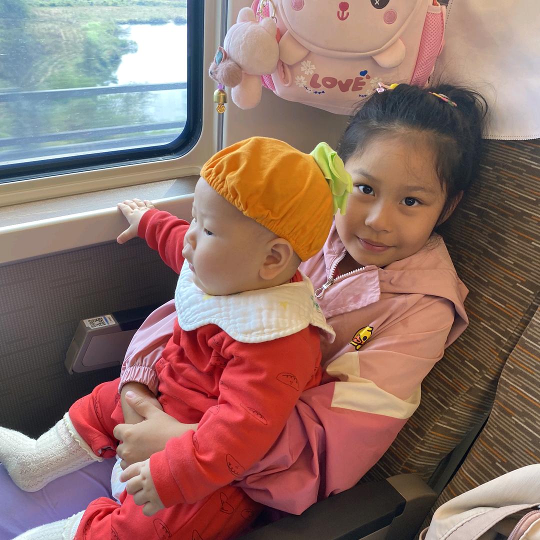 大眼栗子小眼核桃