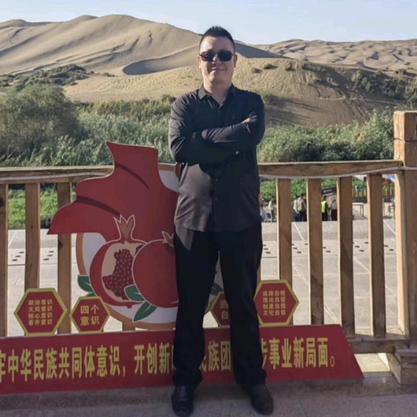 王龙，外墙保温施工团队