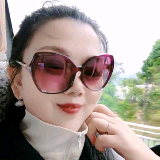 钟姐小号（大号上午9点50开播）