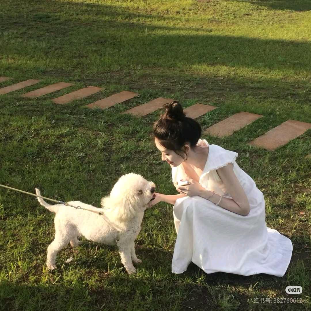 小小罗女士