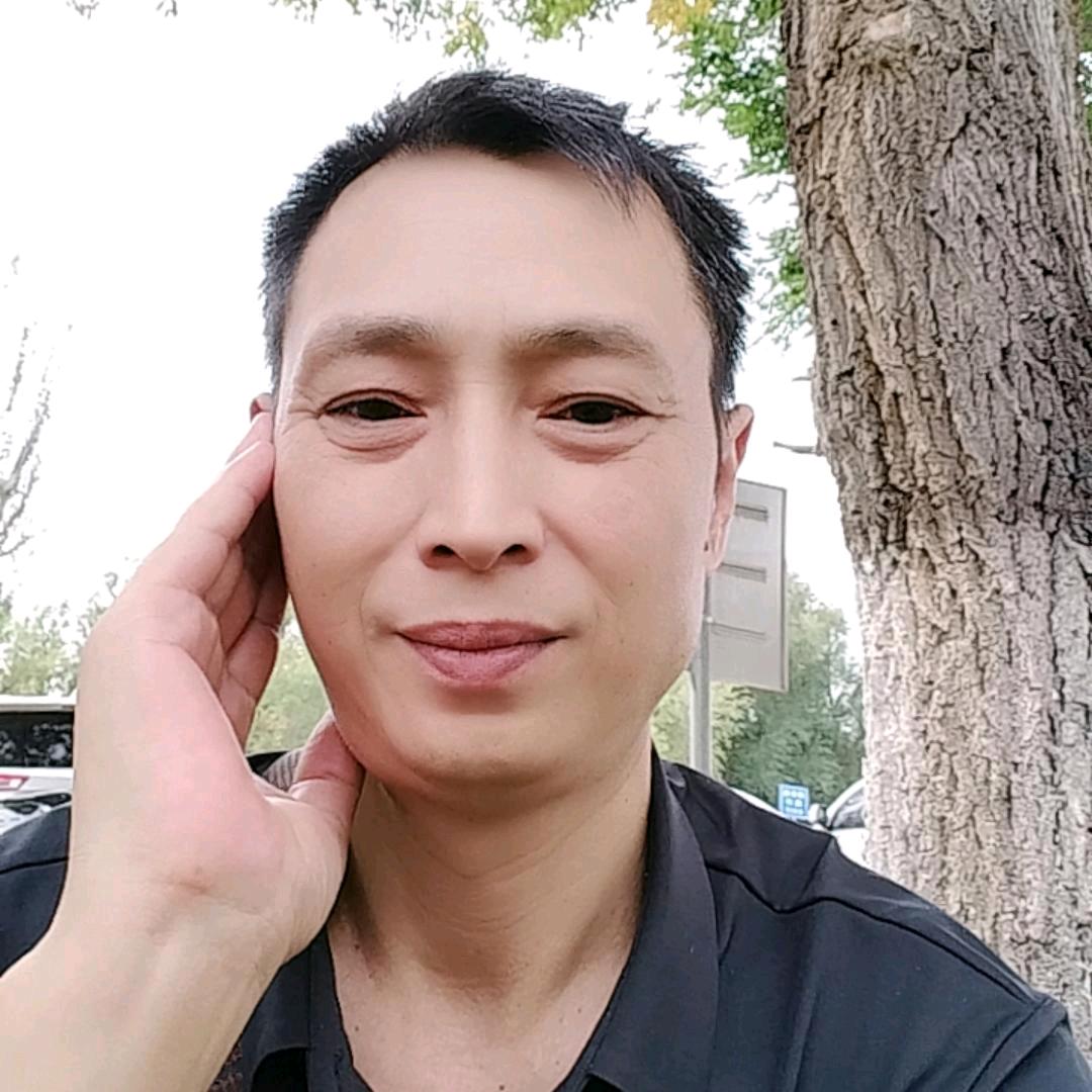 卡车金龙戈