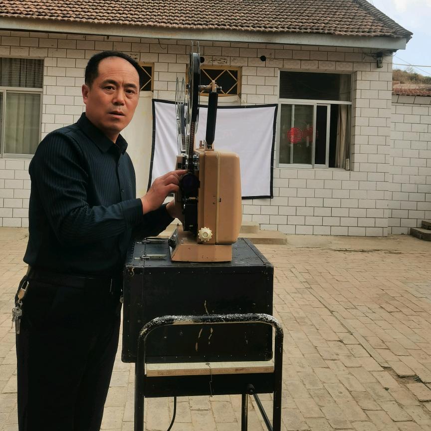 甘肃镇原县怀旧电影放映部