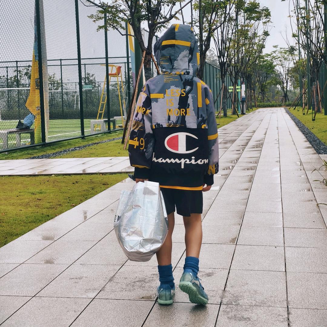 足球少年徐铁牛