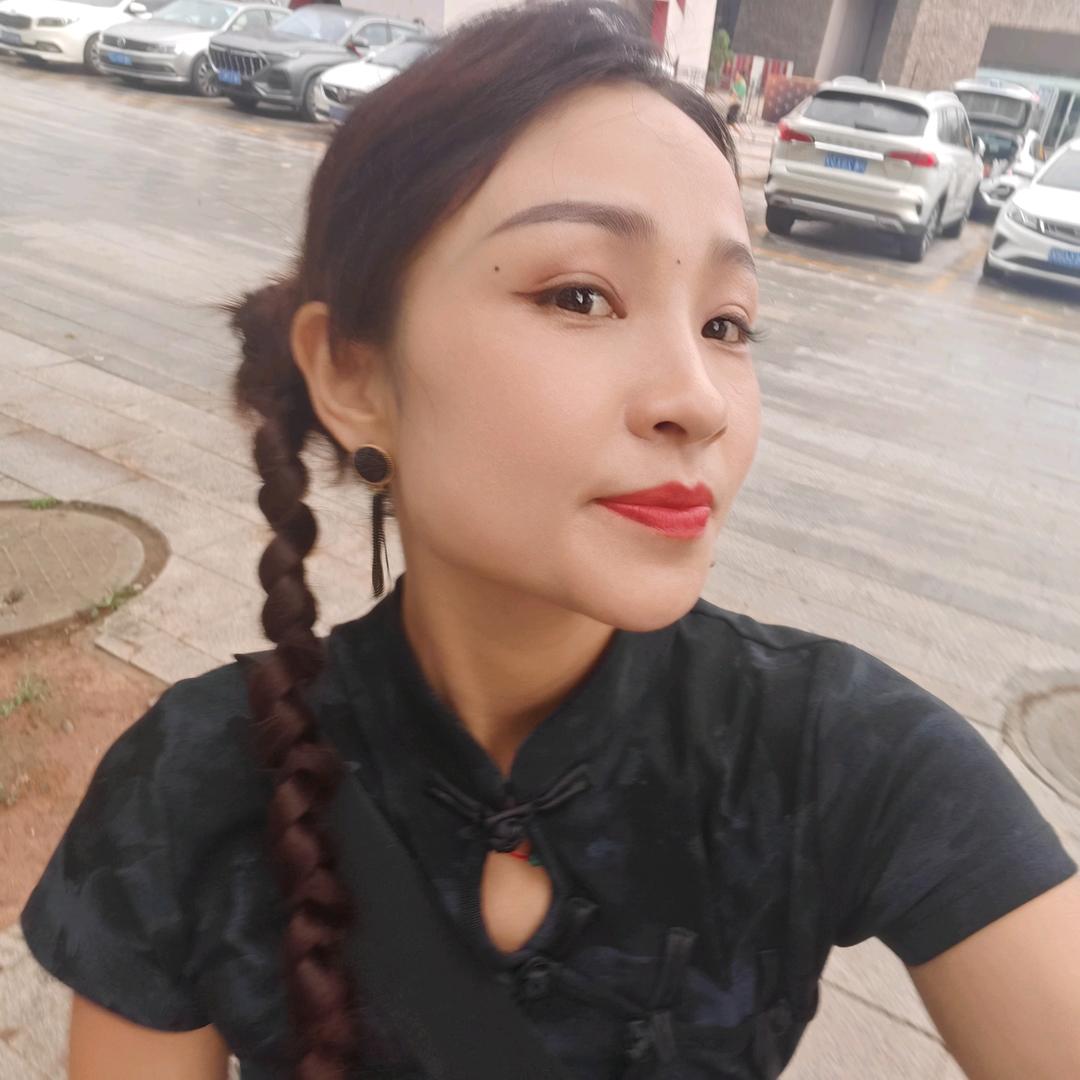我只喝美式。