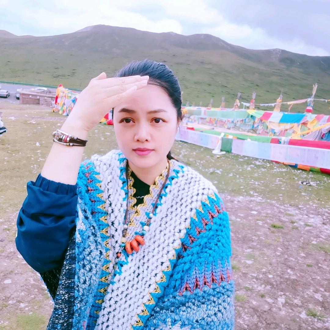 周周小妞