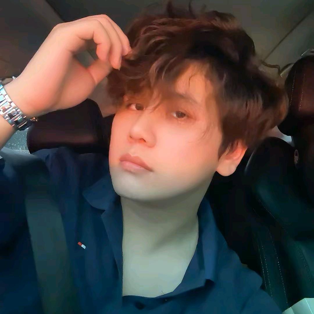 小明姓邓（华润999）