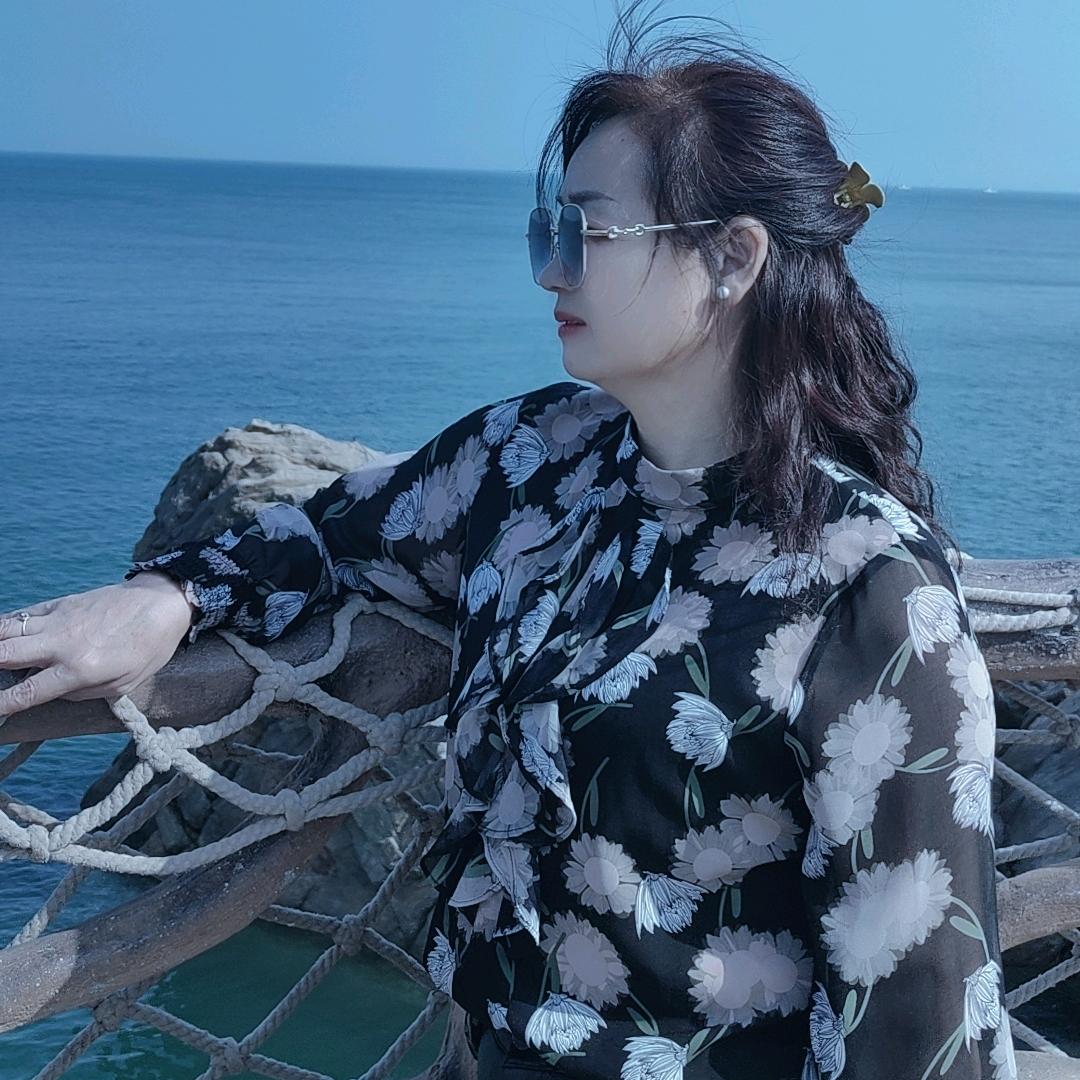 碟语花香