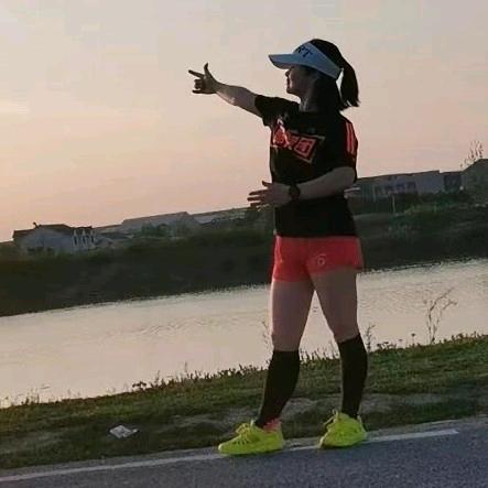 爱跑步阿丫