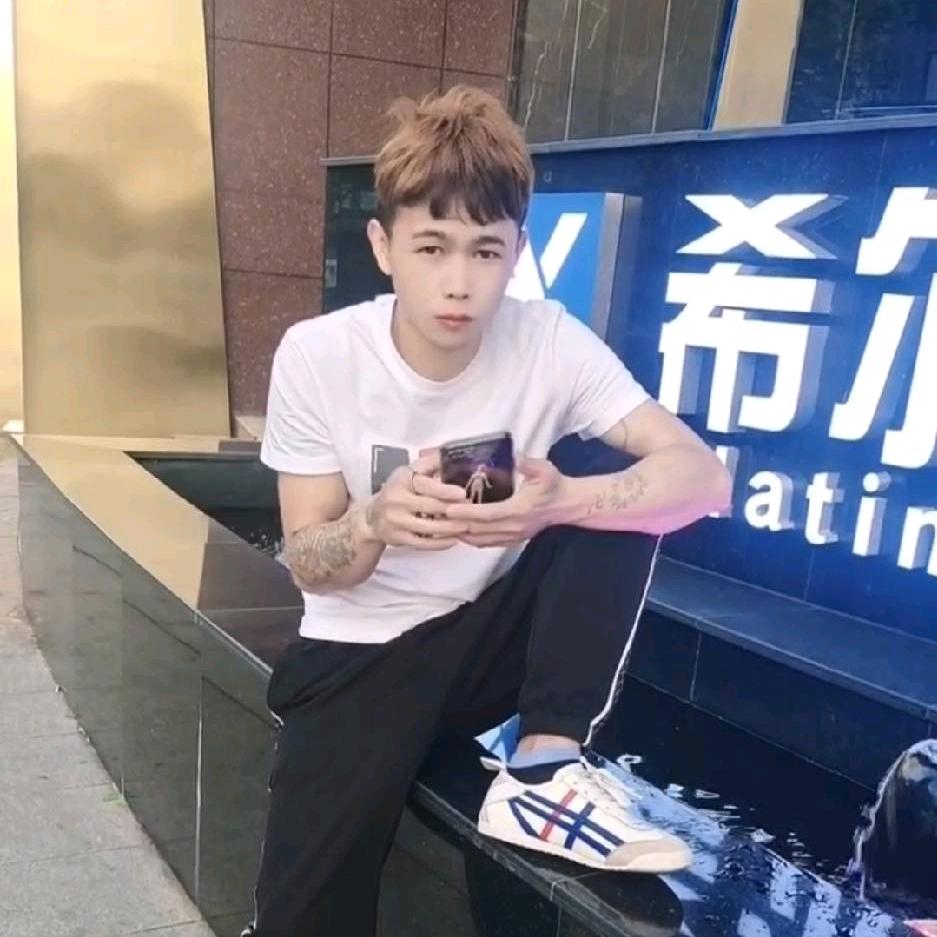 @小刘斌༼👑 🇨🇳1687…