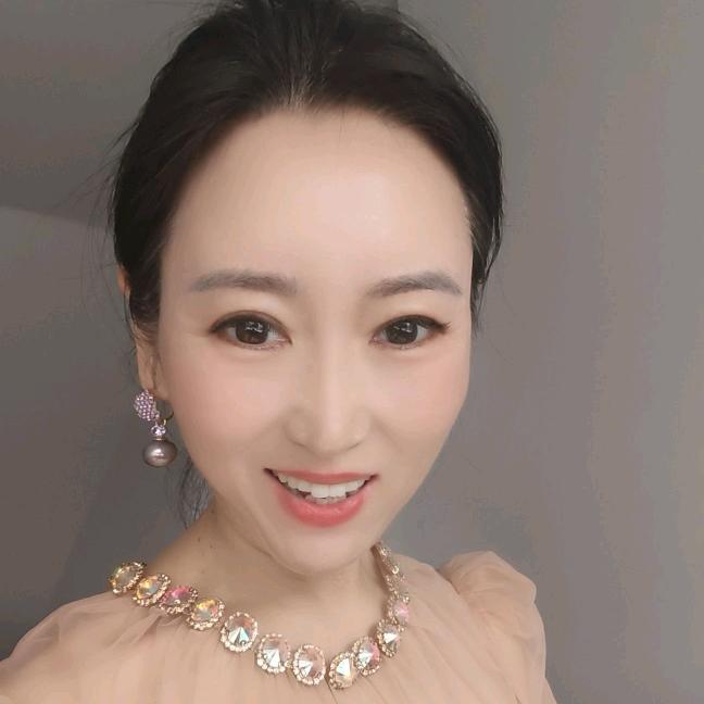 婷婷👑