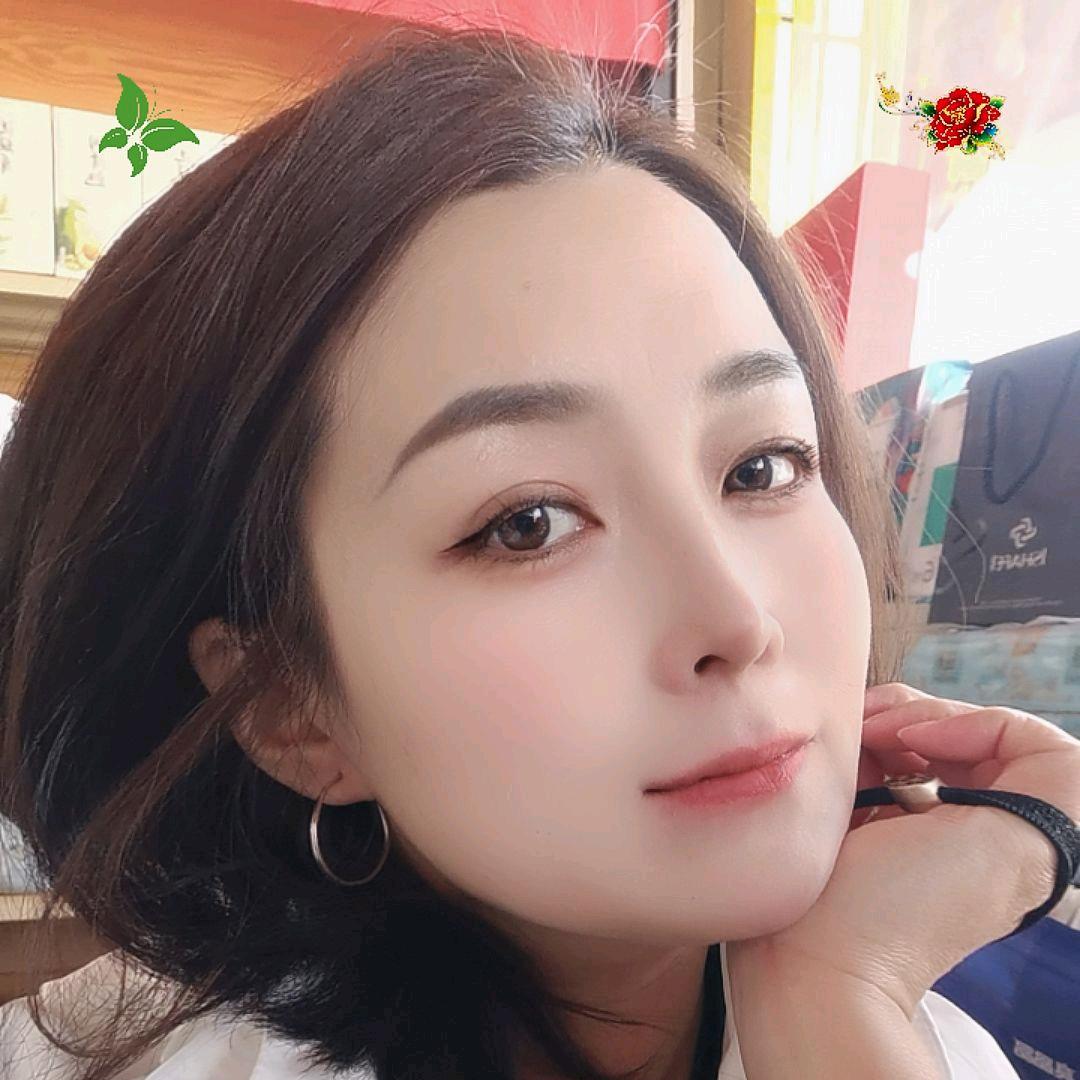 百小顺清晨化妆品