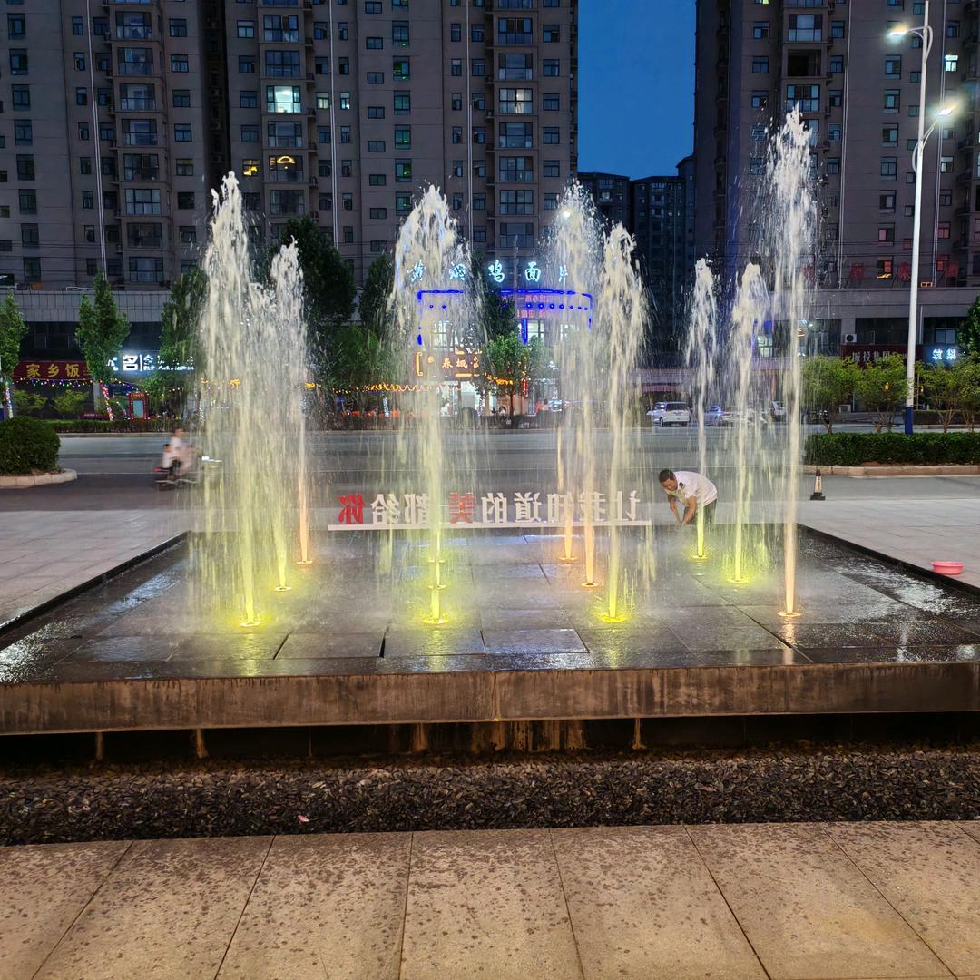 老张