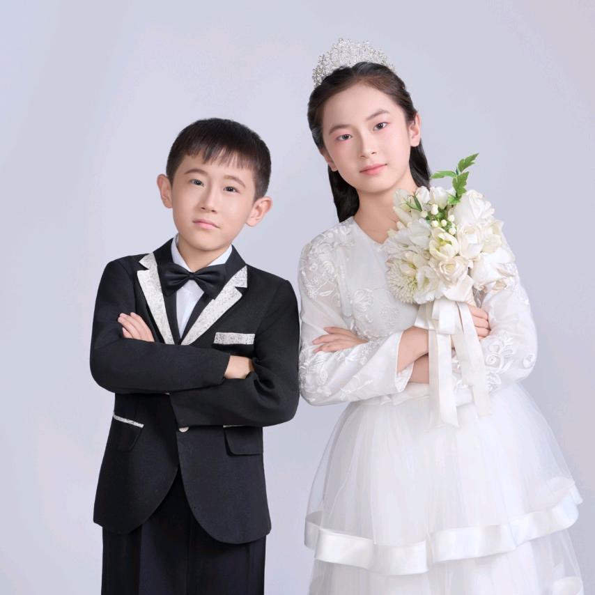 皮卡丘捡瓶盖换总裁