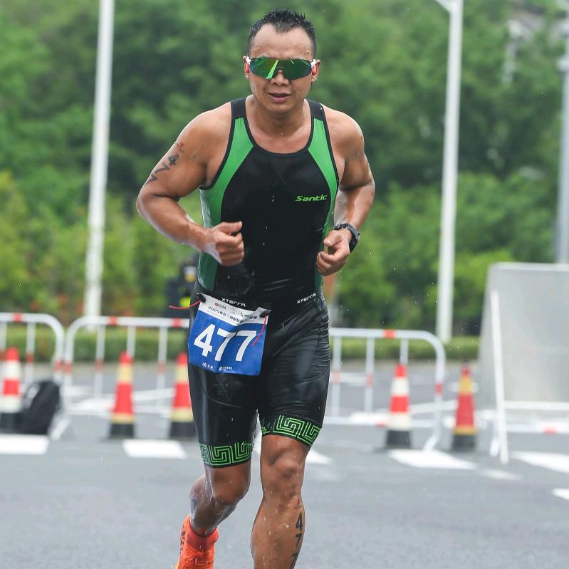 浪里黑条₄₂.₁₉₅🚴🏿‍♂️