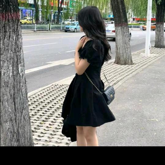 红梅.